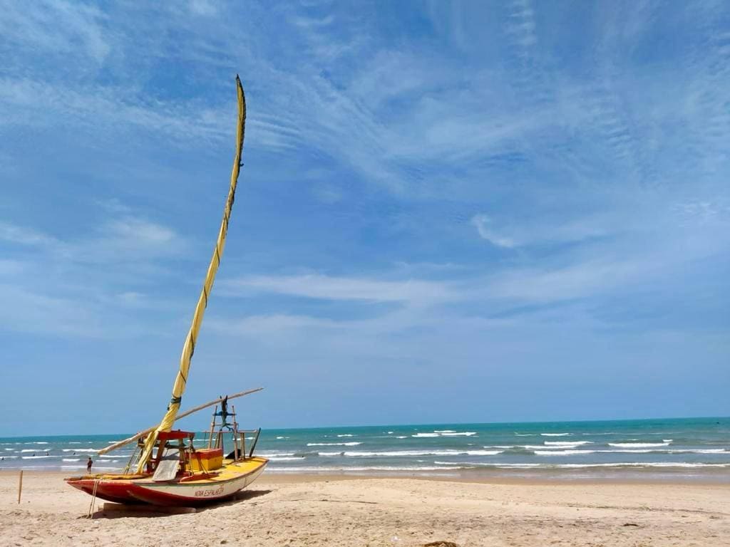 jangada na praia da tabuba
